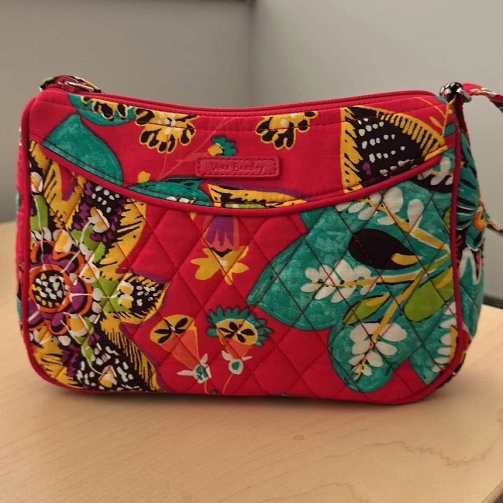 Vera Bradley shoulder bag in Rumba pattern